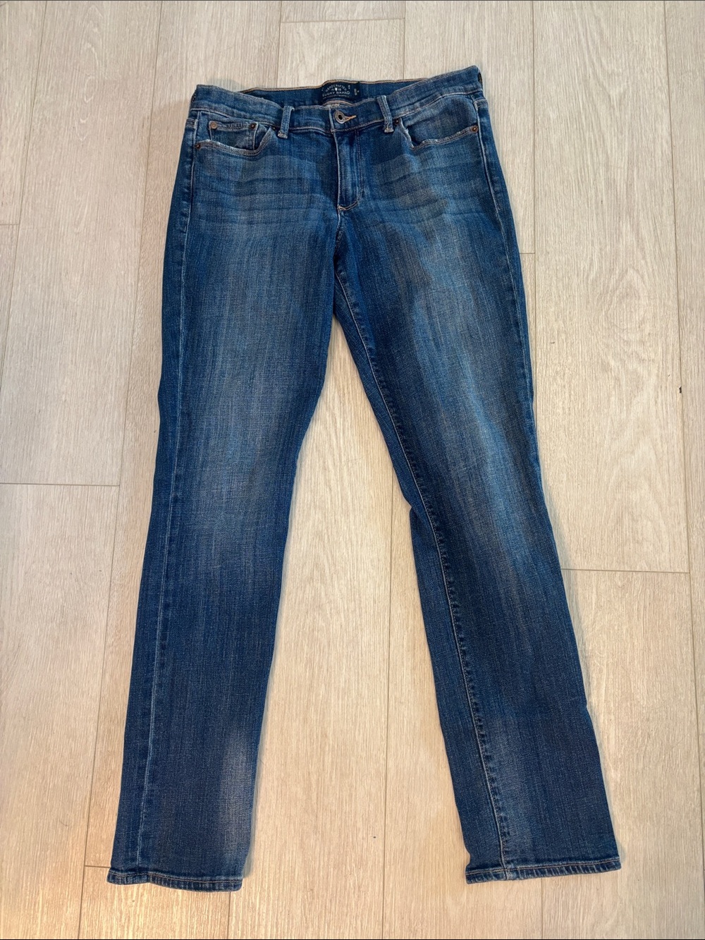 Lucky Brand Sweet N’ Straight blue jeans size 10 / 30 R
